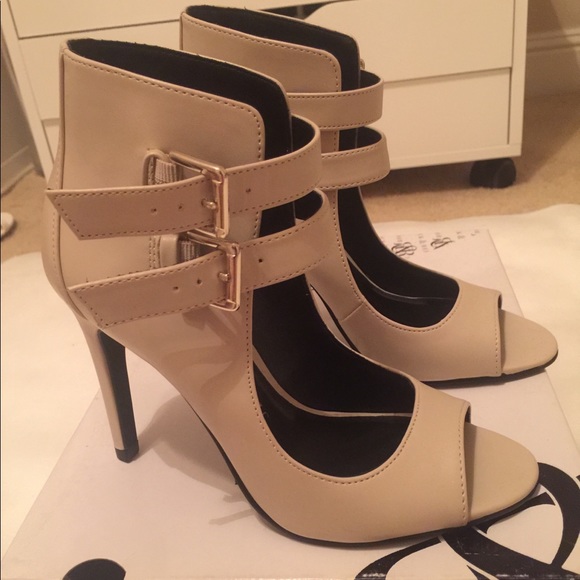 Rock & Republic Shoes - *NEW* Rock and Republic heels